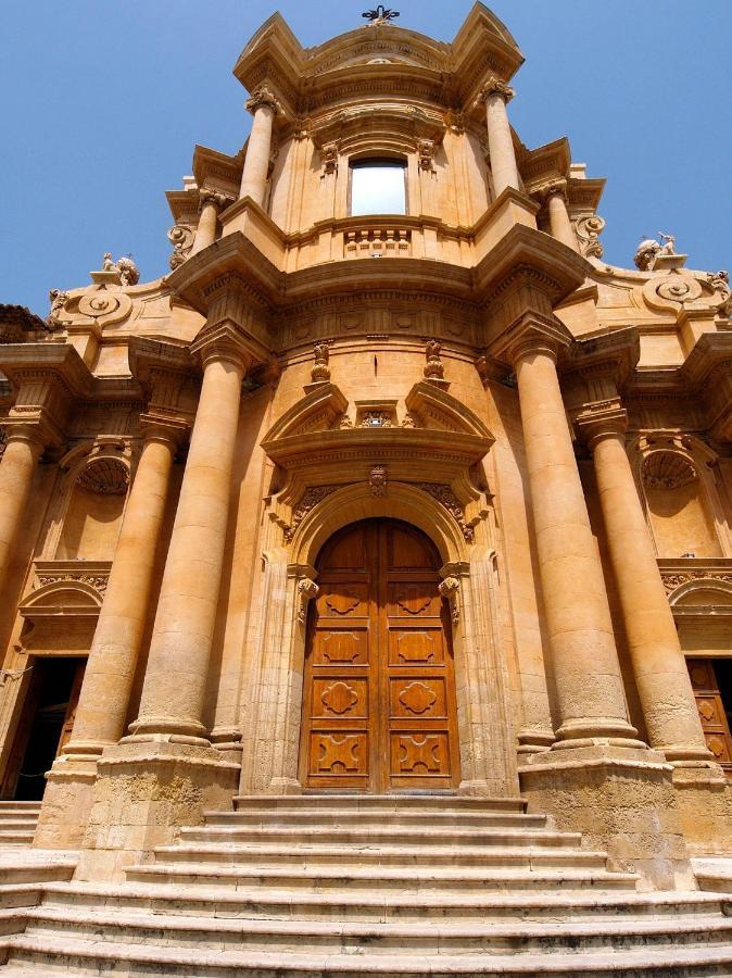 A Casa Tua Affitti Brevi Bed & Breakfast Noto Ngoại thất bức ảnh